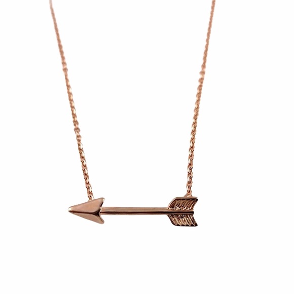 Jewelry - Rose gold plated arrow necklace